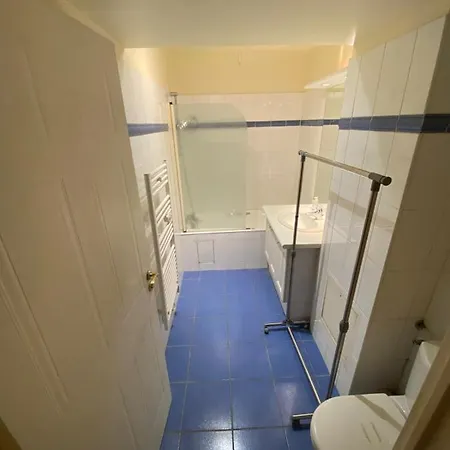 Charming 36m With Terrace In The Heart Of *