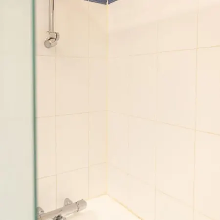 Apartament Charming 36m With Terrace In The Heart Of