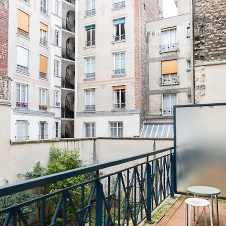 Charming 36m With Terrace In The Heart Of Paryż